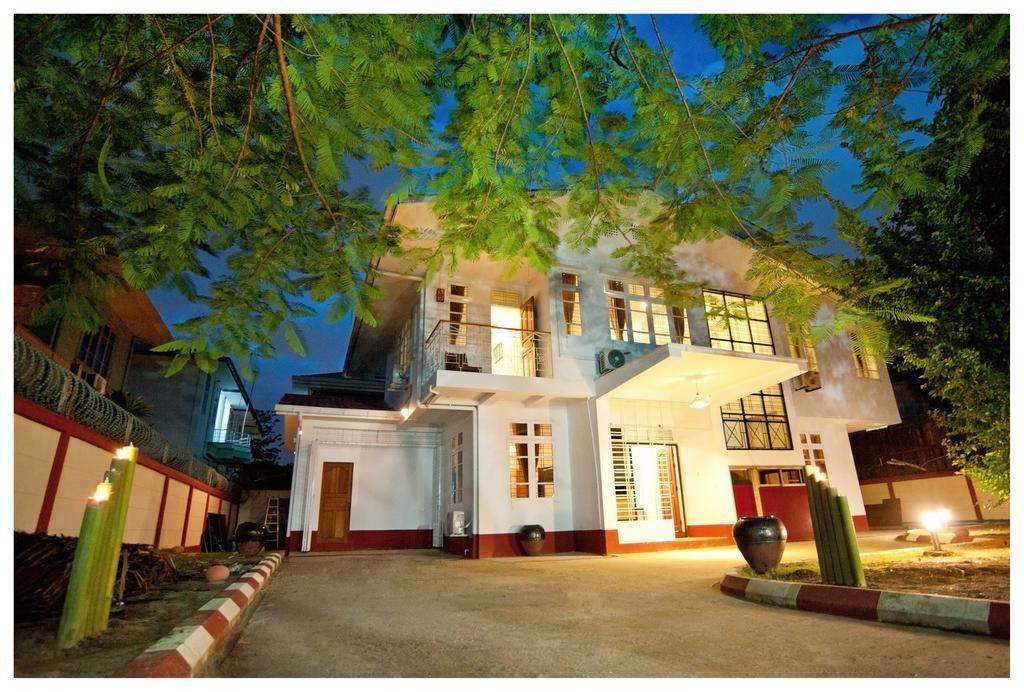 Thanlwin Guesthouse Rangún Exteriér fotografie